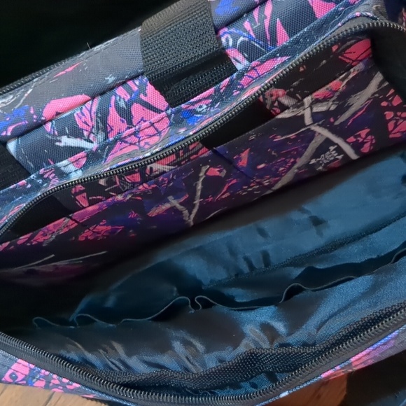 Bulldog Deluxe Muddy Girl Camo Range Bag - Picture 7 of 7